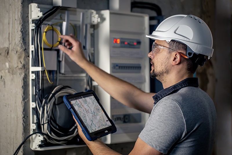 Utility Mobile Signal Solutions | Streetwave UK Support smart meters, field crews, and critical infrastructure with Streetwave. UK utilities use real-time coverage maps to improve operations and outage response.